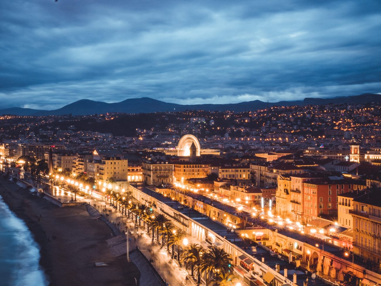 Le guide ultime des meilleures boîtes de nuit à Nice France Bar and