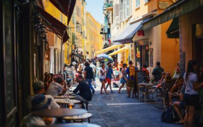 Pub Crawl through Nice’s Night Markets: Discovering the City’s Street Bars and Pubs
